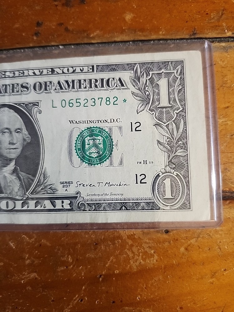 Off Centered Print Error 2017A $1 Bill Star Note 500k Run 3 Serial L06523782*