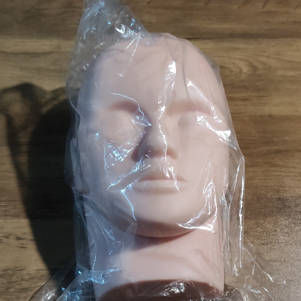 Beige Rubber Makeup Mannequin Head for Salon Training Practice