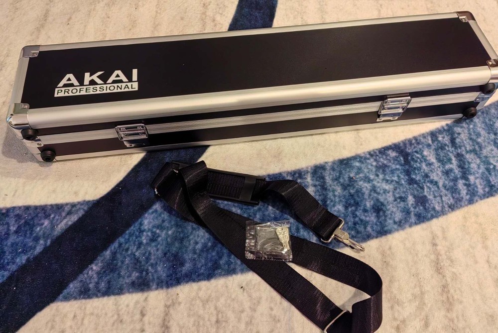 AKAI professional EWI5000 Storage hard box ，Black