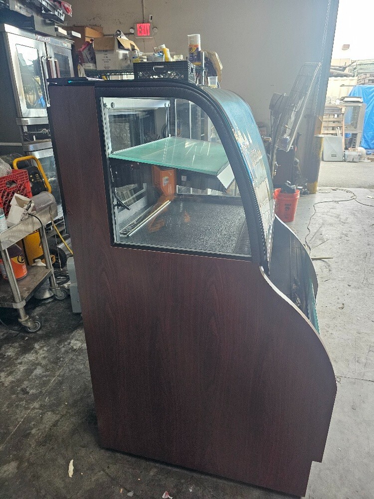 Structural Concepts Harmony HMBC2 27" Refrigerated Dual Service Merchandiser