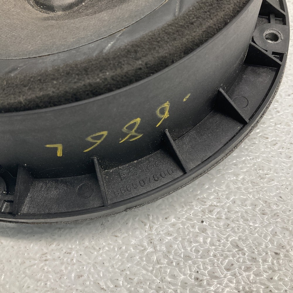 2007 Veracruz driver Side door speaker oem