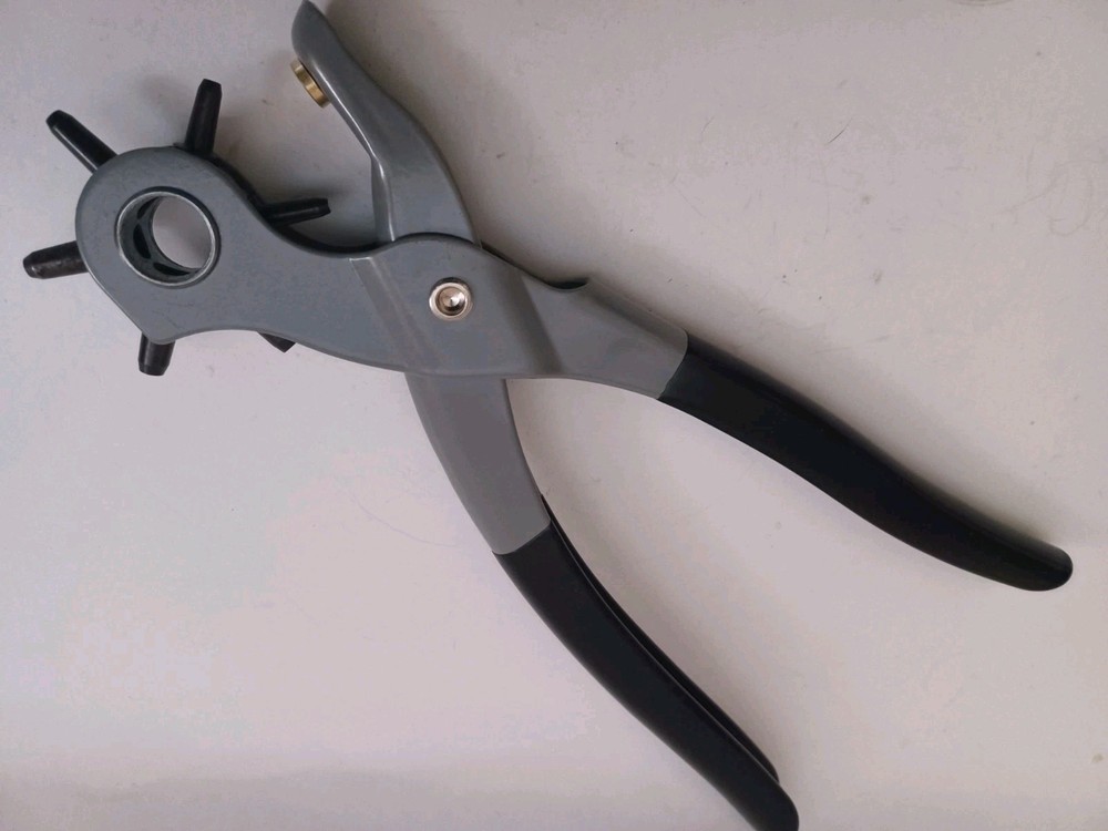 General Tools Leather Hole Punch Tool - 6 Multi-Hole Sizes for Leather, Rubber