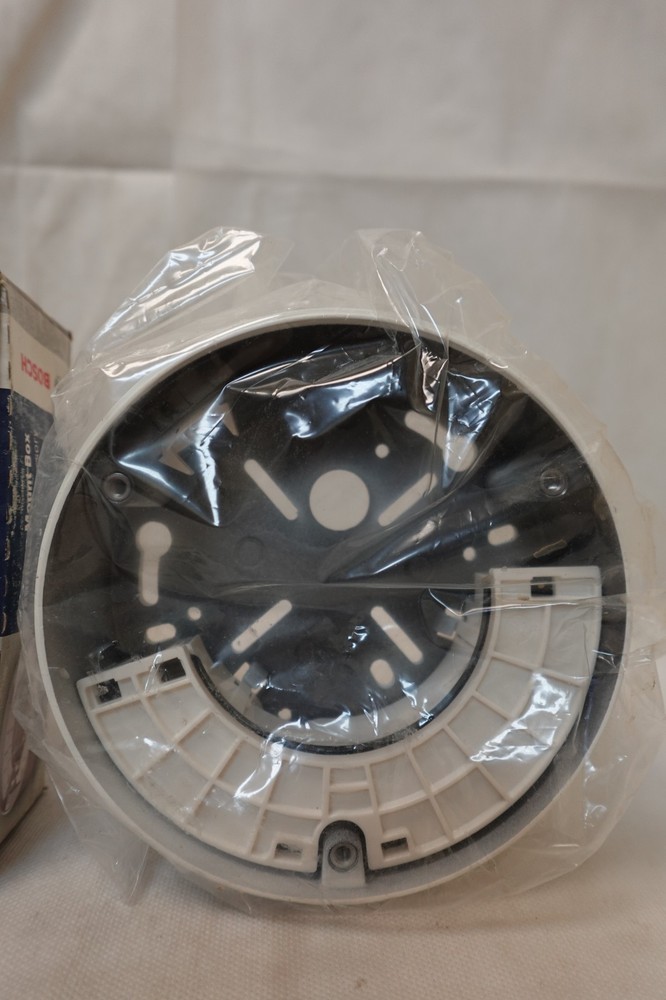 BOSCH VDA-455SMB Surface MNT BOX IMPACT FlexiDomeXT Accessory Connection Box