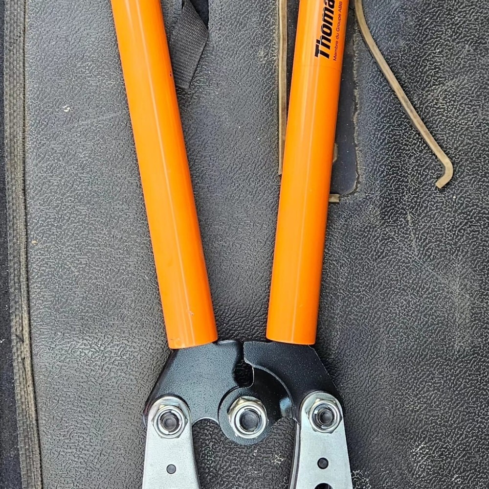 Thomas & Betts TBM840 Crimping Tool