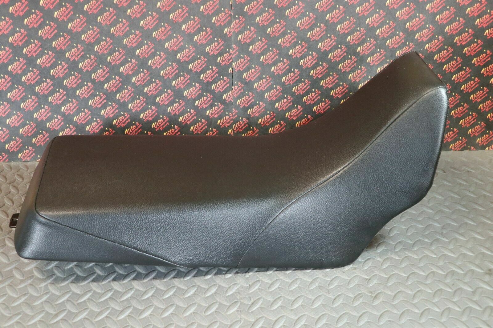 NEW Complete seat Yamaha Banshee 1987-2006 BLACK + lettering