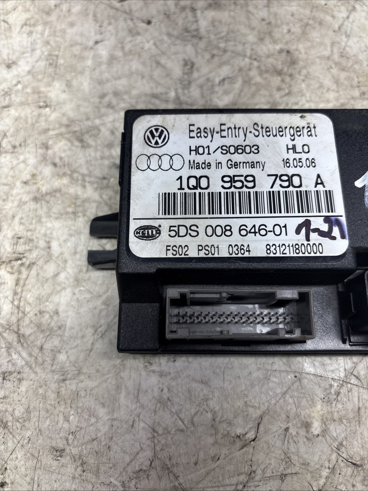2007-2014 VW EOS FRONT SEAT ADJUSTMENT CONTROL MODULE 1Q0959790A OEM, EXCELLENT