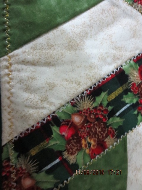 MACHINE QUILTED 6 SIDED TABLE TOPPER--20 1/2" ACROSS- DECORATIVE THREAD --#R19-4