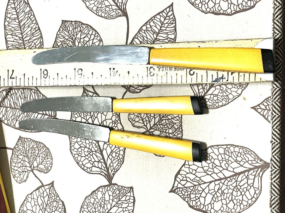 Rostfrei German Bakelite Knives