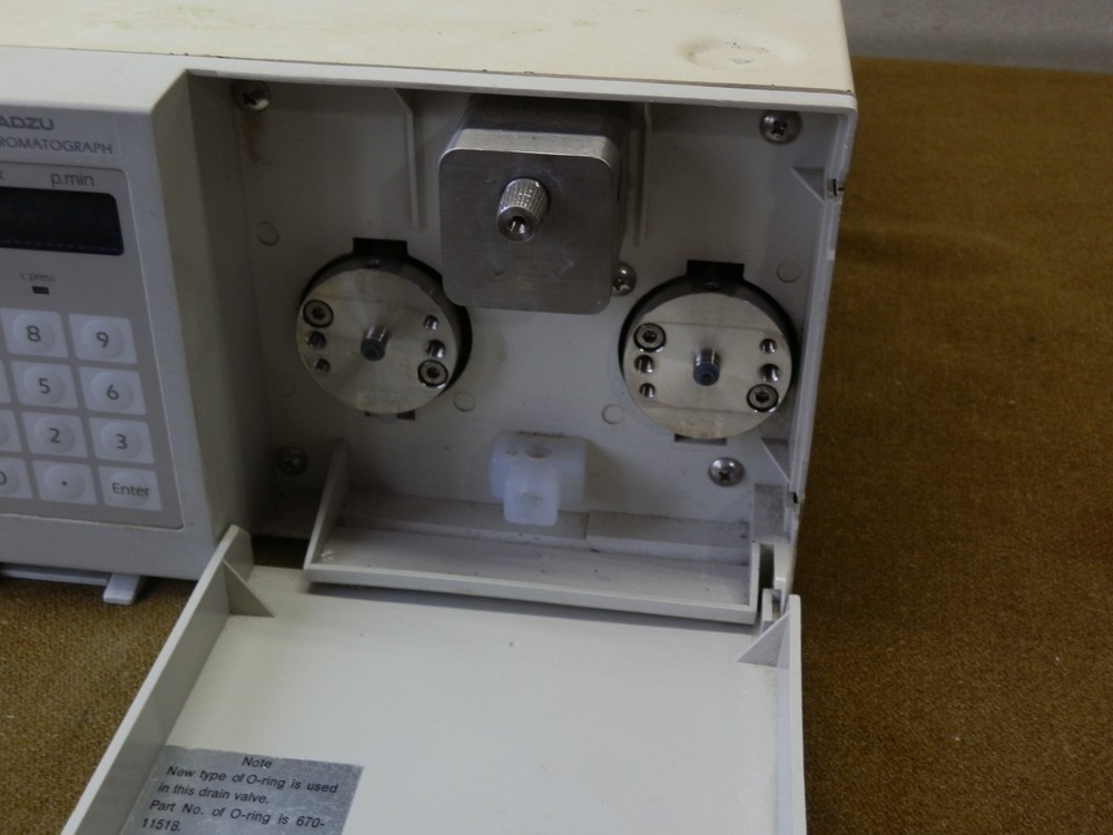 Shimadzu LC-10AD VP Series Liquid Chromatography HPLC Pump