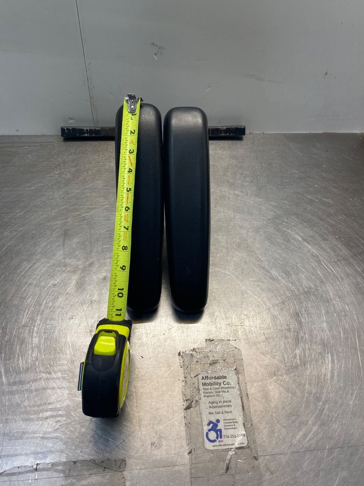 PAIR Invacare Lynx Scooter Armrests & Frames (F6/#7)