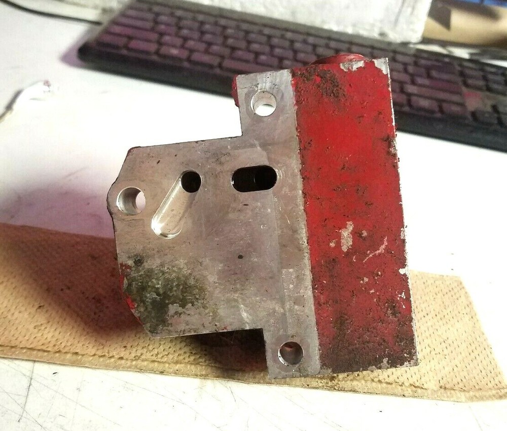 CUMMINS BRACKET SE-1037 / 4984818