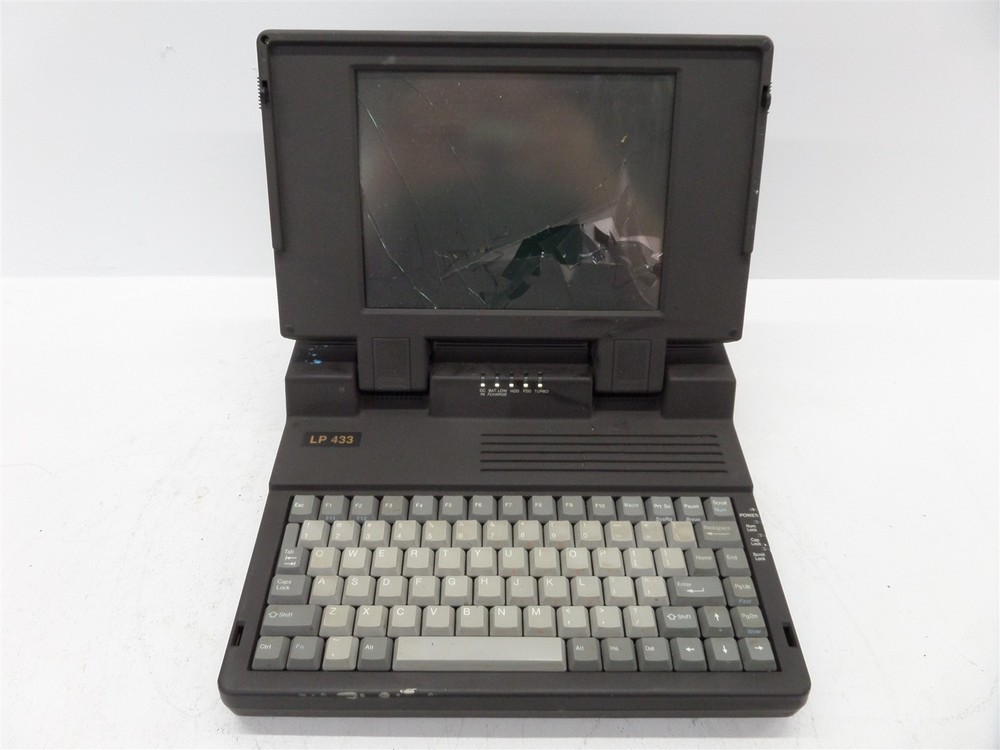 Vintage Dataworld PB9350 Laptop Computer - Broken Screen