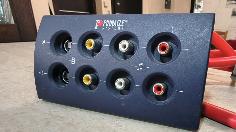 Pinnacle Systems Bluebox sn: 40160734