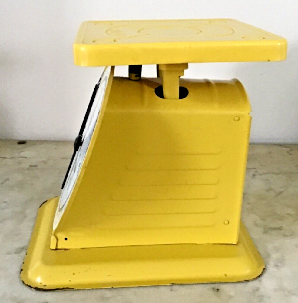 SEARS, KITCHEN SCALE, VINTAGE, WORKS WELL, YELLOW, SLIGHT RUSTING, 25lbs