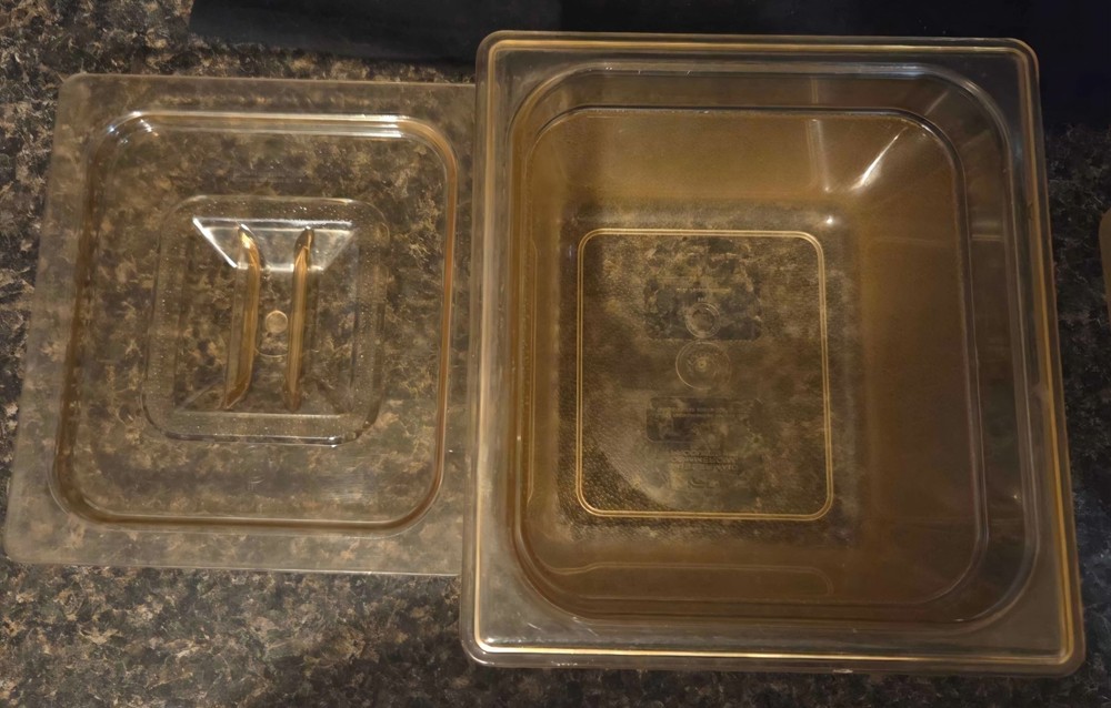 Rubbermaid Plastic Square & Rectangle Food Storage Containers & Lids