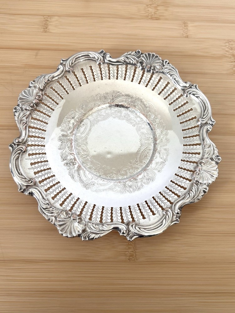 Vintage Sheffield Reproduction Silverplate Dish 7” Shiny Ornate Canada #1581