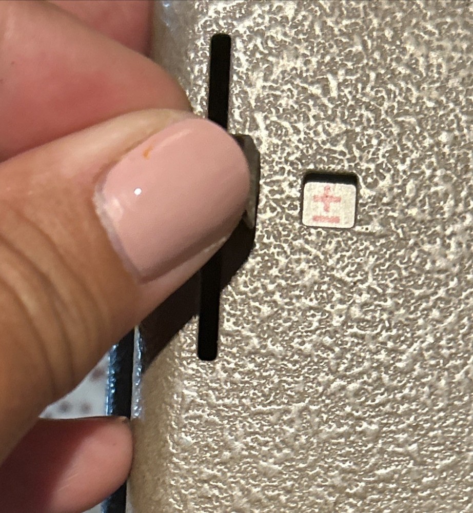 Victor Automatic Calculator Adding Machine Model 73 85 54, Powers On Read