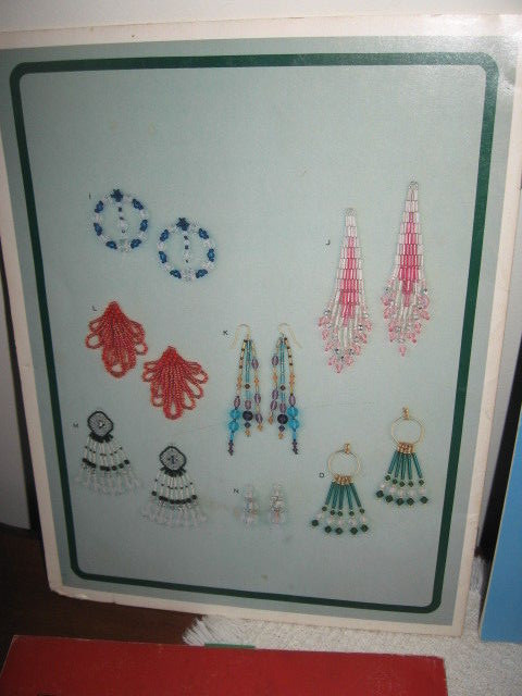 4 Beading Booklets: Step-By-Step Stringing, Glamour, Earrings, Mounts VGUC