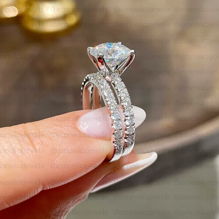 1.94 TCW Round Cut Moissanite Bridal Set Engagement Ring 14k White Gold Plated