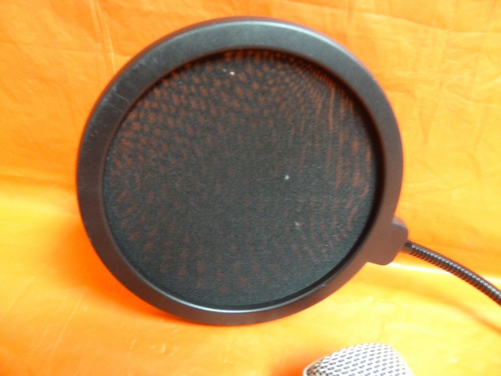 LYX PRO 700XLR RECORDING CONDENSER MICROPHONE - SILVER