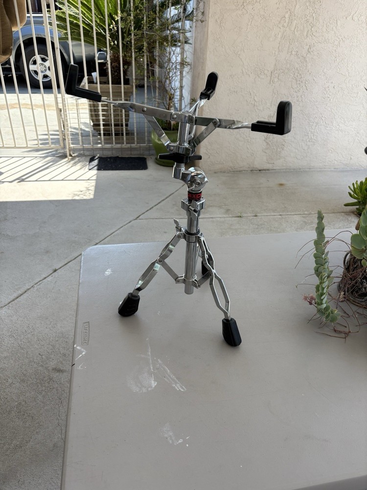 Dixon snare drum stand double braced