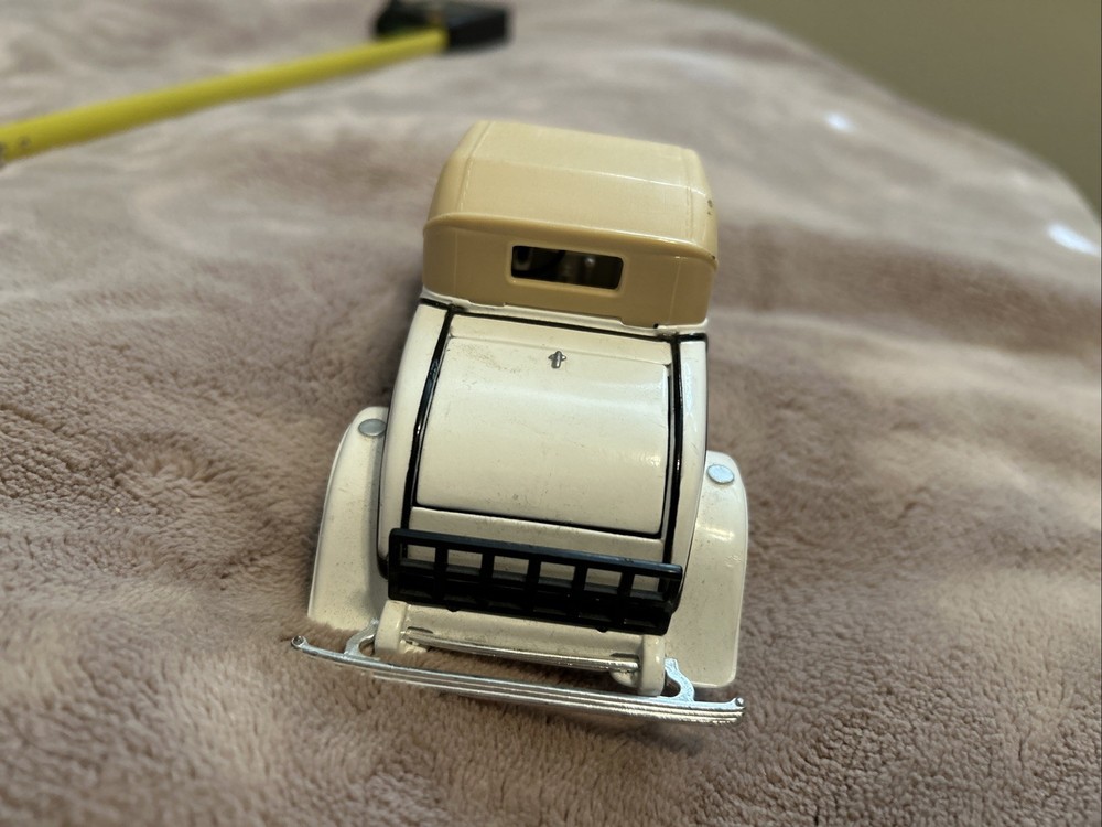see candy car, collectible