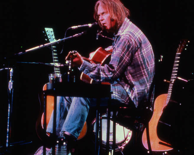 Canadian Singer NEIL YOUNG 8x10 Photo Music Print Glossy Poster