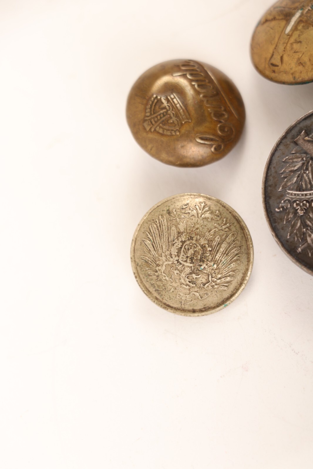 WW1 Swiss Markmanship w/ 3 Different non-US Buttons / b535