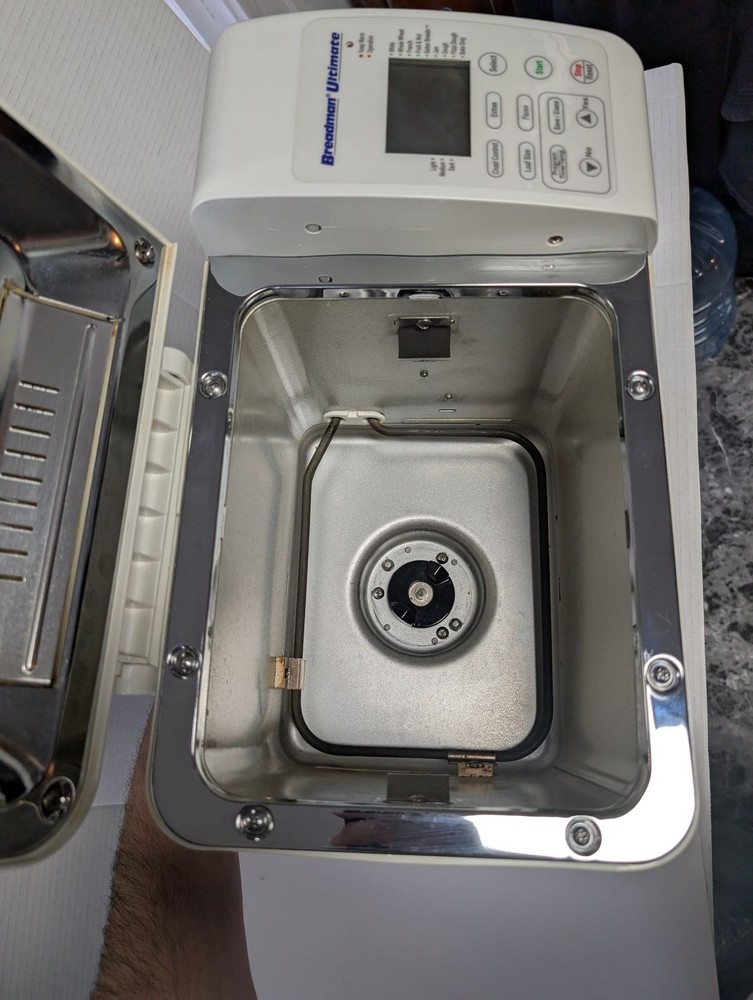 Breadman Ultimate Bread Maker Automatic TR2200C 2 lb White Home Kitchen Digital