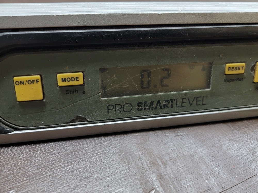 48" Wedge Smart Level by Wedge Innovatiins