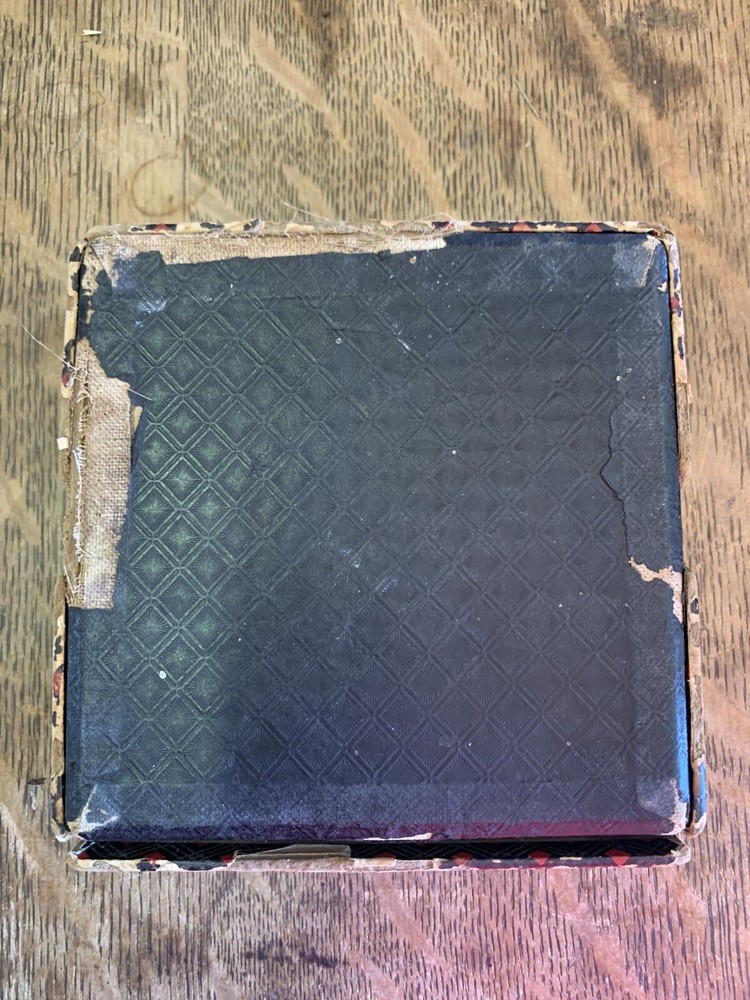 Antique 1920s KRISS KROSS STROPPER & RAZOR sharpener + Box