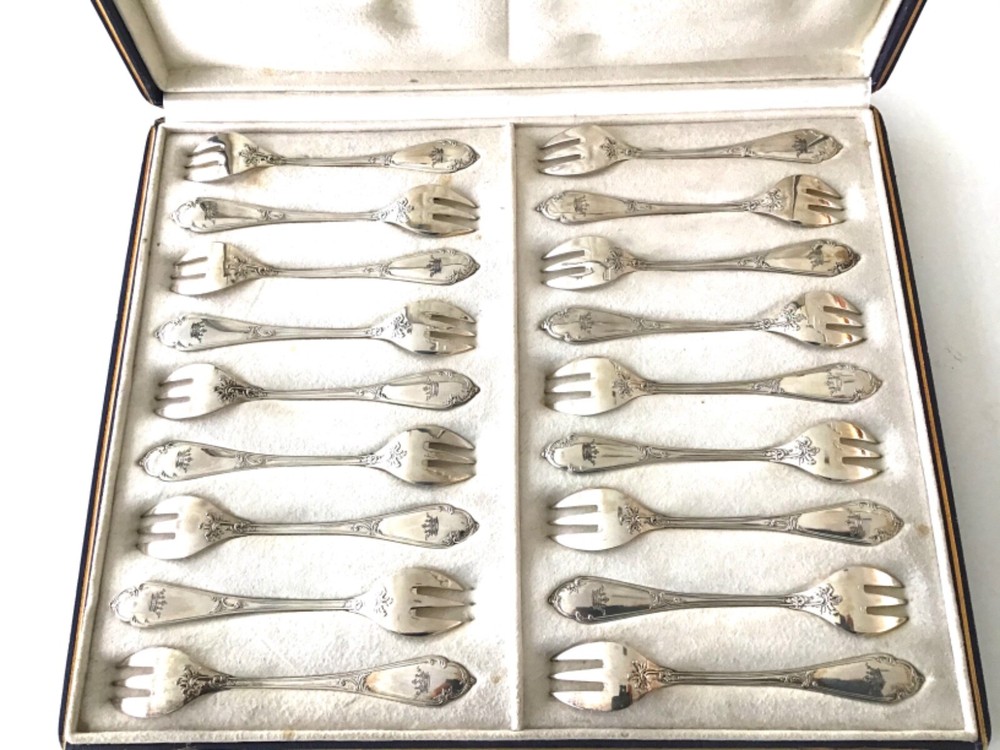 WOLFERS  Belgian Solid Silver 800 ouster forks 18/PS crown box