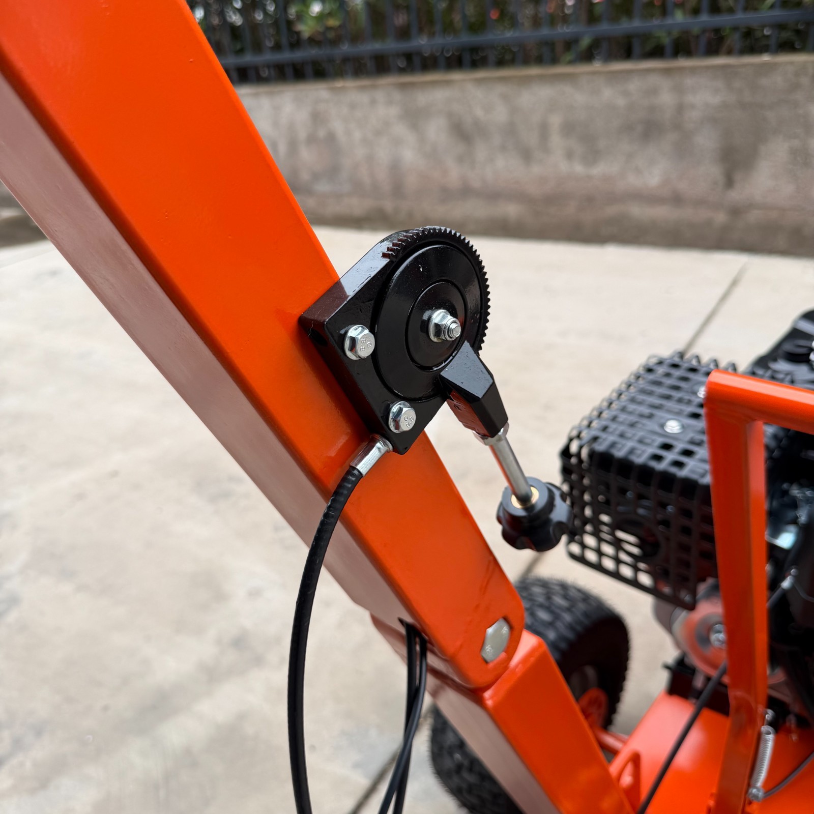 420cc 15HP E-Start Gas Powered Trencher, 24'' Trench Depth/4'' Trench Width