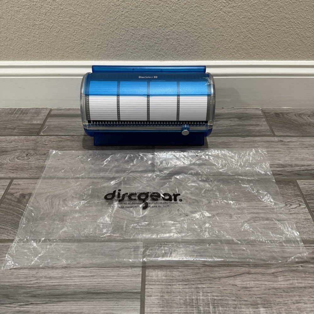 DiscGear DiscSelect 80 Disc Hard Shell CD DVD Game Holder Storage Case - BLUE