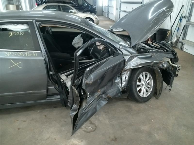 ALTIMA 2014 High Mounted Stop Light 1039984341