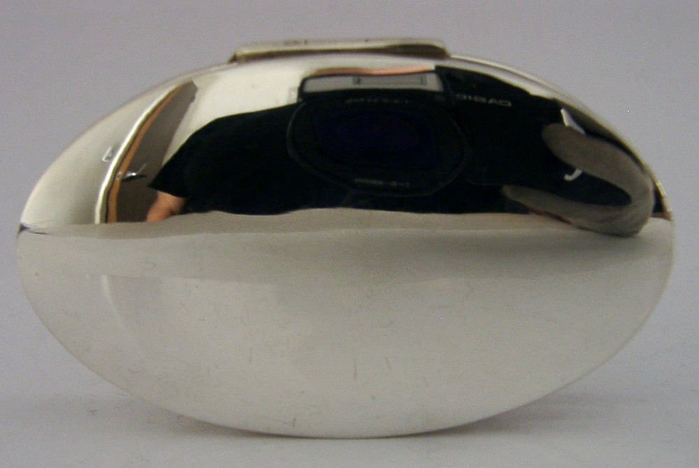 QUALITY ENGLISH SOLID STERLING SILVER GOOD SIZED BOX 2000 2.75 inch