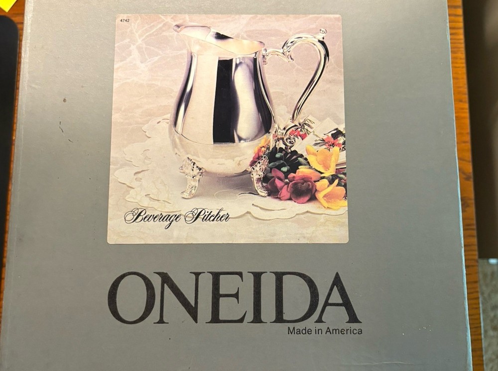 ONEIDA Beverage Pitcher -Silverplate 2 Quart - NEW In Box, Pitcher still sealed