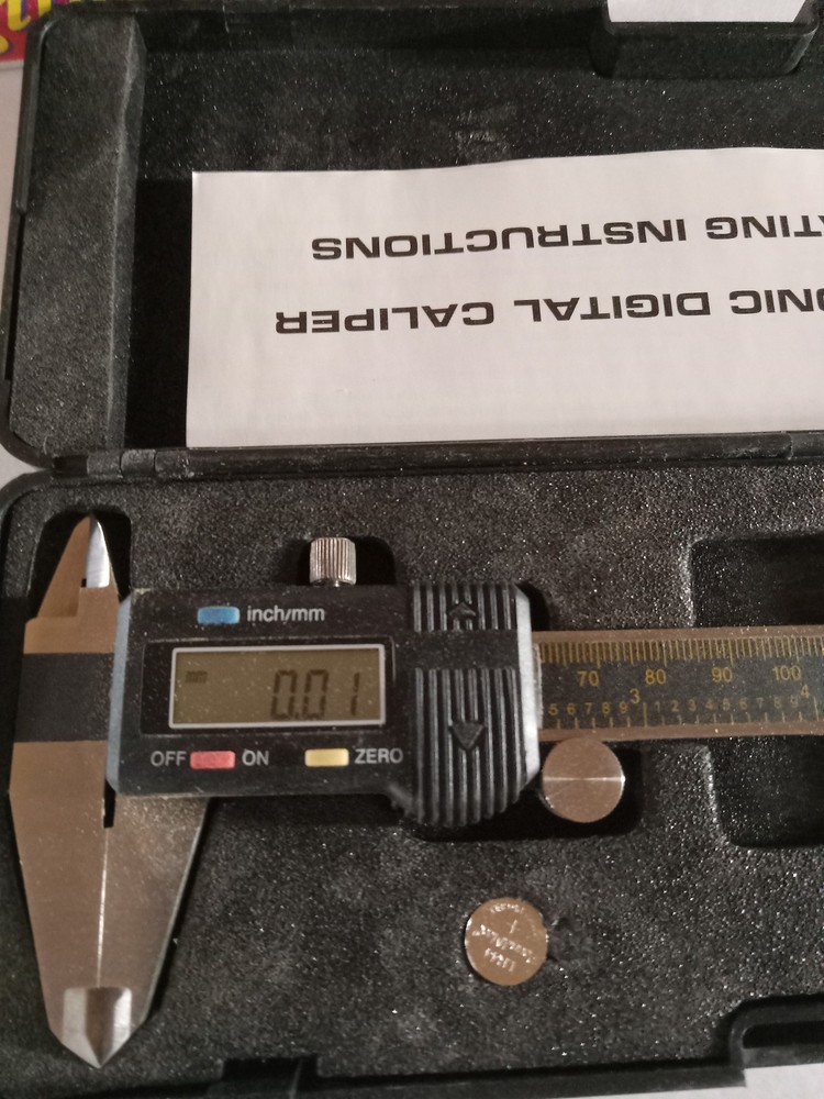 Cen-Tech 6" Digital Caliper