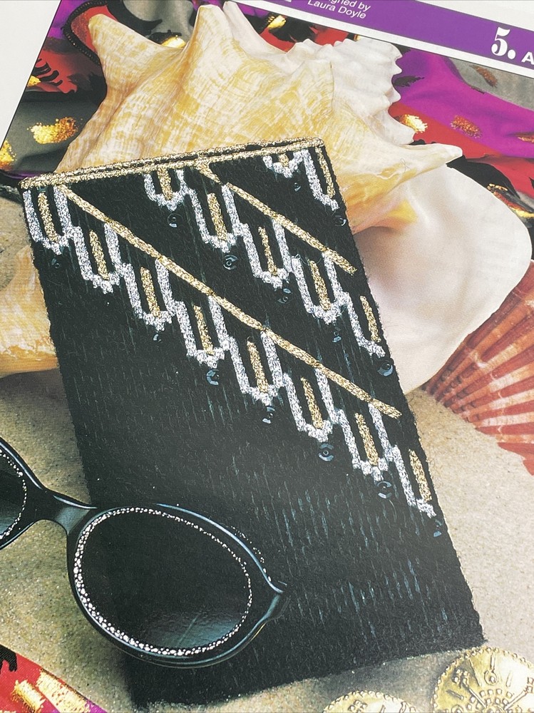 Annie's Attic Evening Eyeglass Case Plastic Canvas Pattern