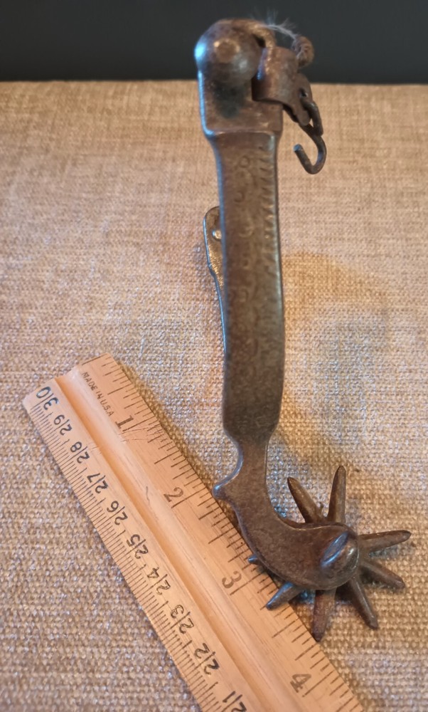 3 Old Spurs / singles / rusty / CHARACTER