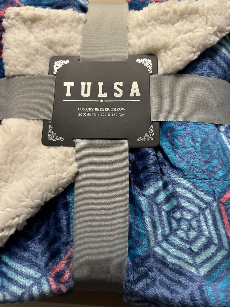 Tulsa Luxury Berber Throw / Blanket / Reversible