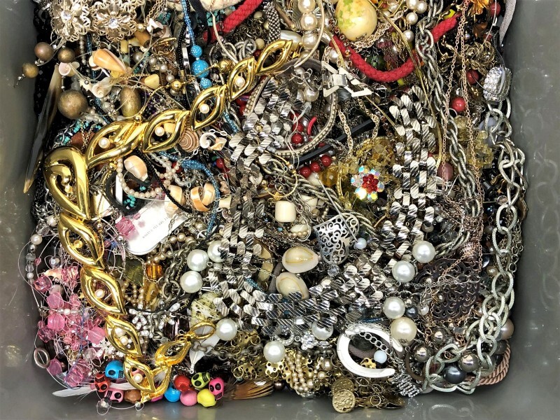 Jewelry VTG to Mod Junk Craft Harvest Lot 5 Pounds 5 Lbs Some Wear Resell Mix In