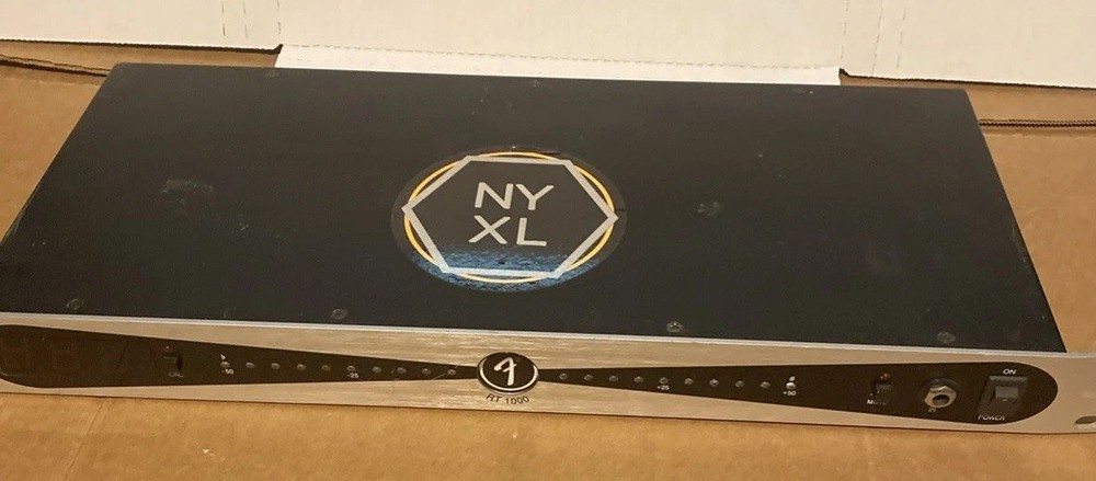 Fender Rt1000 Digital Rack Mount Tuner