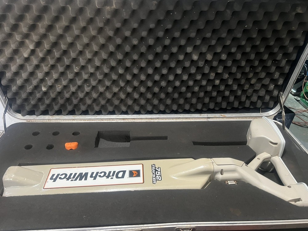 Ditch Witch 750TKR Pipe Cable Locator Tracker