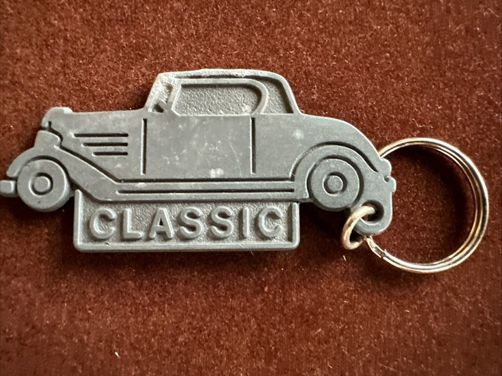 Classic Auto Campus Metal Key Ring