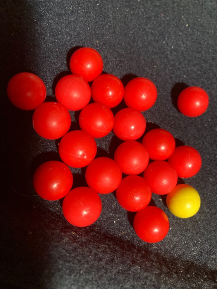 Hungry Hungry Hippos Replacement Marbles - 20 balls ORIGINAL 2017 d3