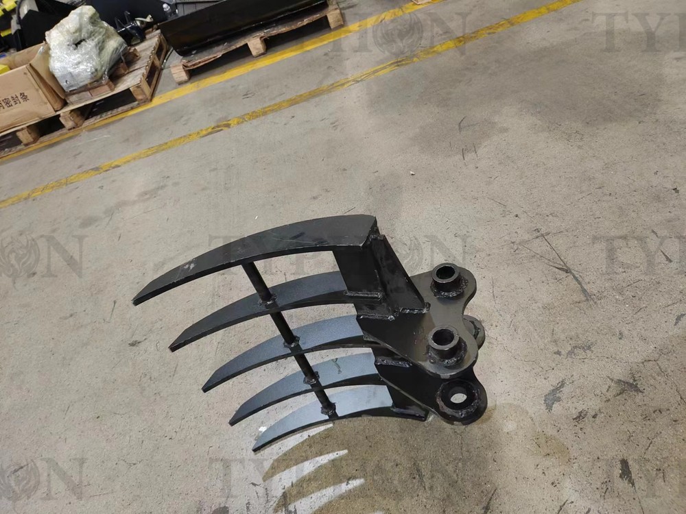 2.5 Ton Excavator Attachment Rake 22" Wide Attachments For Small Diggers Generic