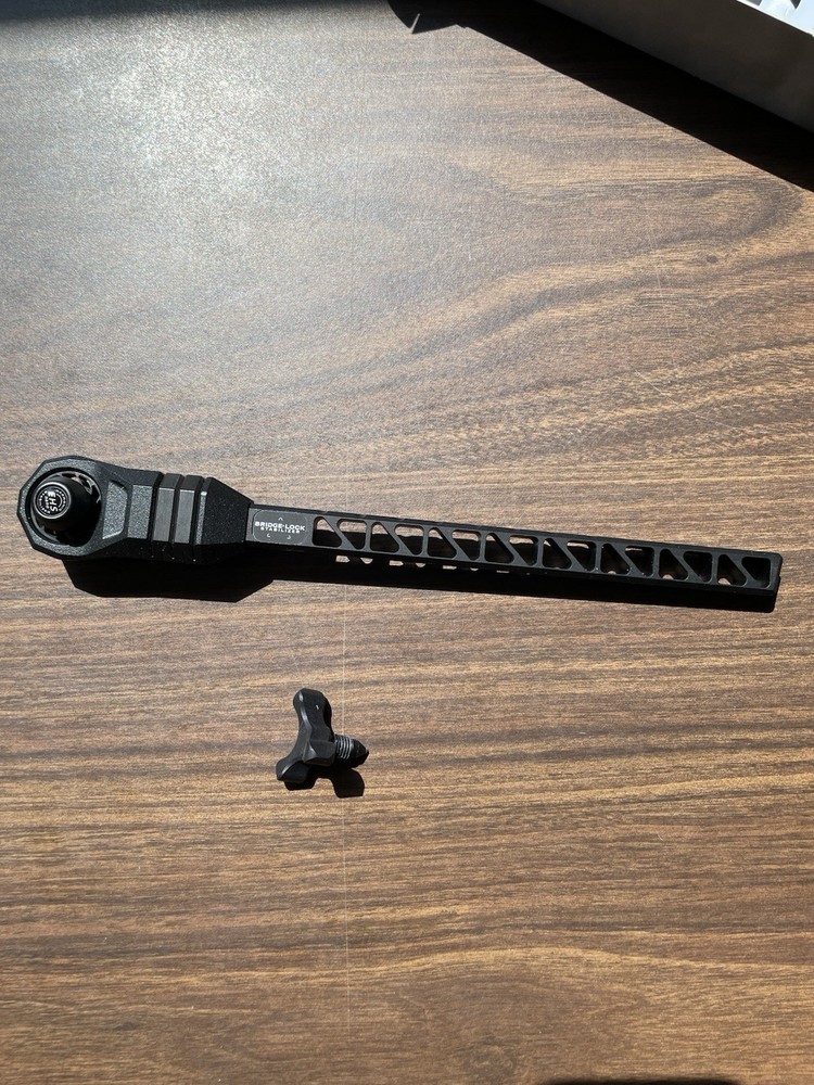 Mathews 8" Bridge-Lock Bow Stabilizer Black