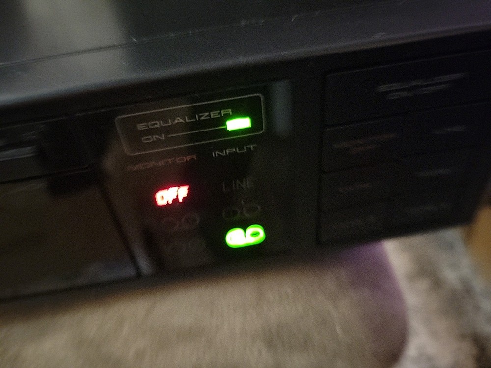 AKAI EA-A2 GRAPHIC EQUALIZER