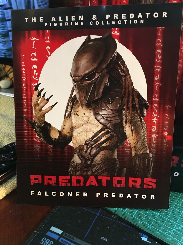 Eaglemoss Alien & Predator #22 - "Falconer Predator" with box